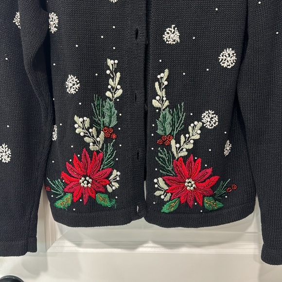 Studio Collection embellished Christmas cardigan Poinsettia sweater M - Picture 2 of 7